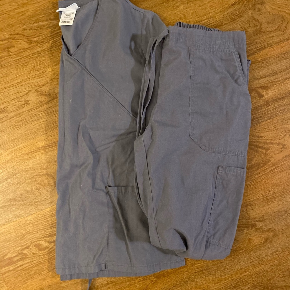 Grey Scrubs